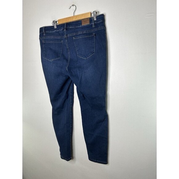 Tahari Jeans Women’s Kelly Mid Rise Skinny Medium Wash Blue Denim Size 16W - Picture 5 of 10